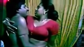 indian nude nd sensuous boobs pressing and nipple sucking