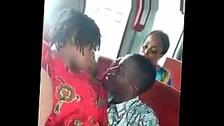 indian bhabi rubing penis in bus