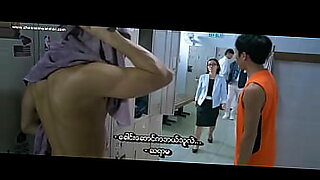 Các cặp đồng tính khám phá ham muốn của họ trong video.