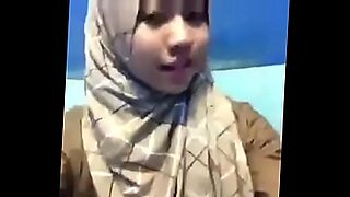 perempuan tudung