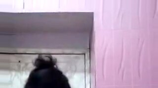 katrina kaif bathing videocom